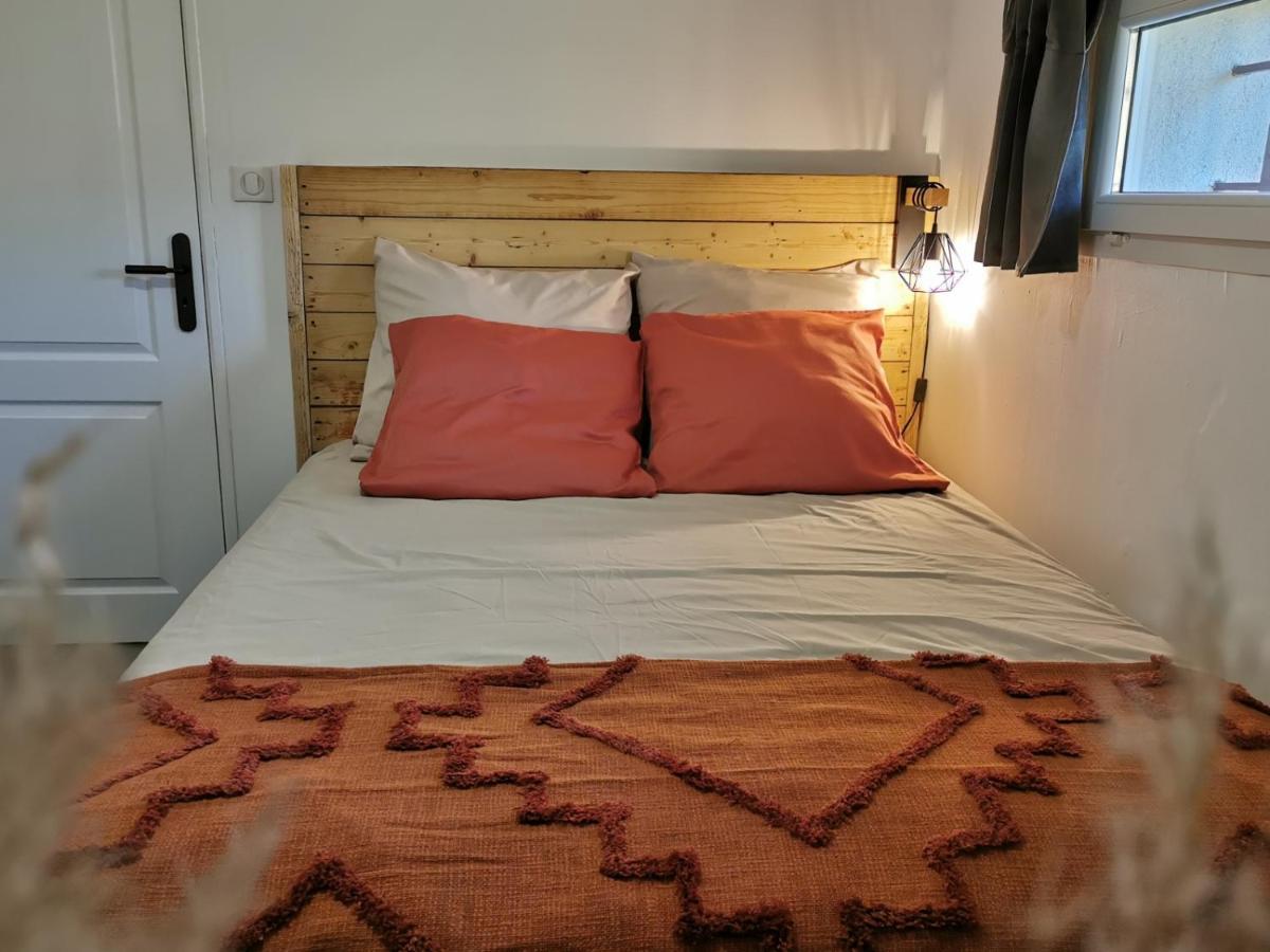 Maison De Vacances L'Hote Champetre Campagne Arlesienne Exteriör bild